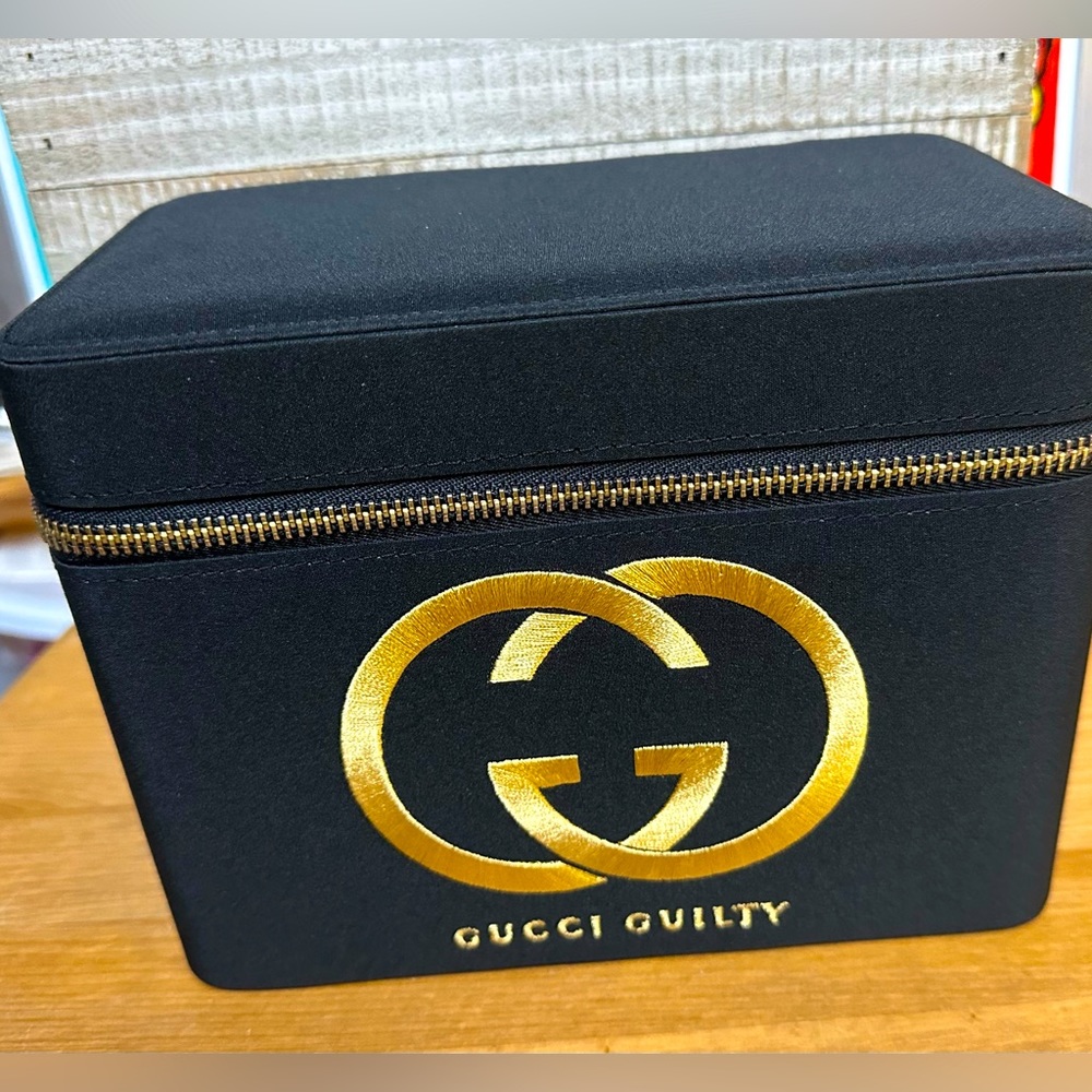 Gucci Cosmetic Organizer Case